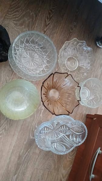 Салатники конфетницы почти даром.