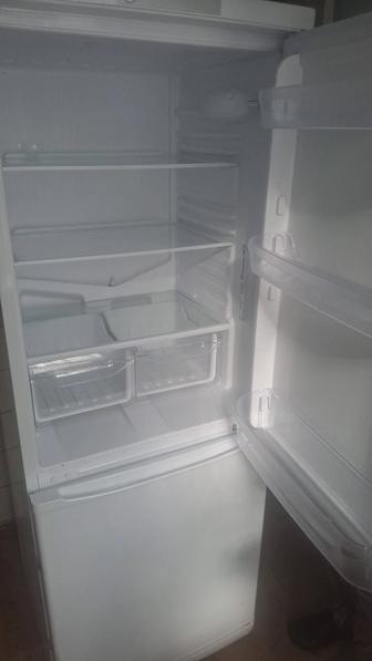 Продам холодильник INDESIT