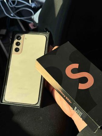 Samsung S22 Plus в идеальном состоянии