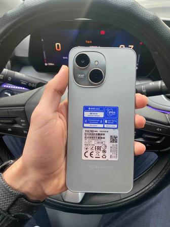 Продам телефон