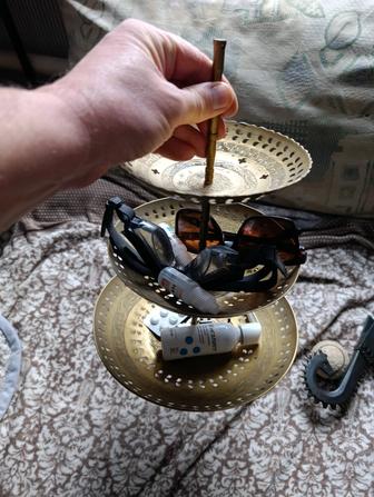 Трех этажная этажерка латунная винтаж ретро антураж