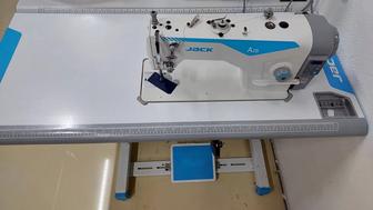 Швейная машина