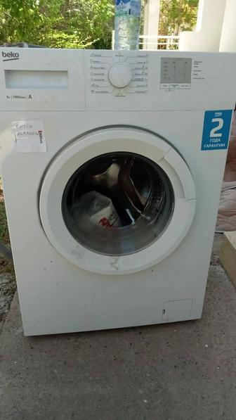 Продается стиральная машина