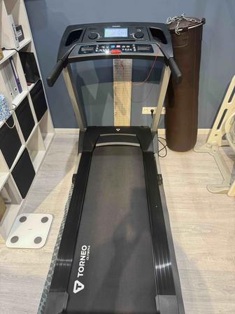 Продам беговую дорожку Torneo Olympia T-530