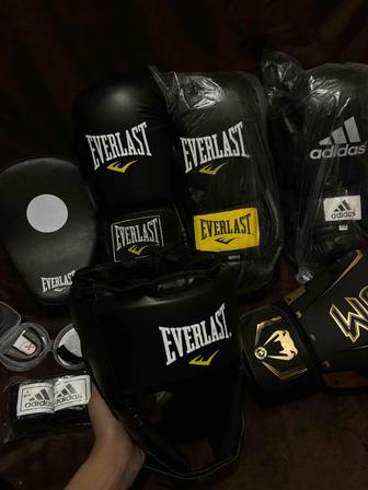 Боксерские перчатки мма черепашка бинт капа лапа шлем