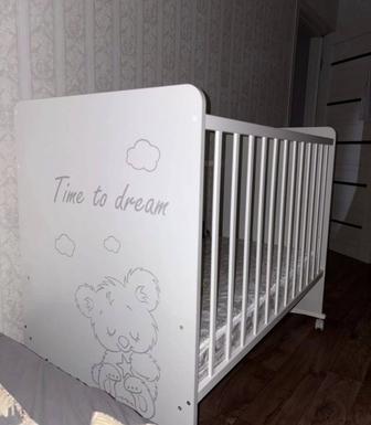 Продам детскую кроватку