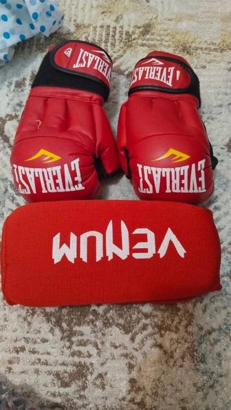 Продам перчатки и защиту для ног для КУДО