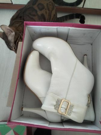 Продам полусапожки женские