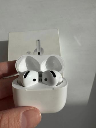 Продам AirPods 4 оригинал ( с шумоподавлением)