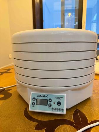 Дегидратор (сушилка) для овощей и фруктов