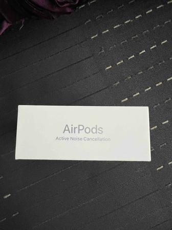 AirPods 4 series