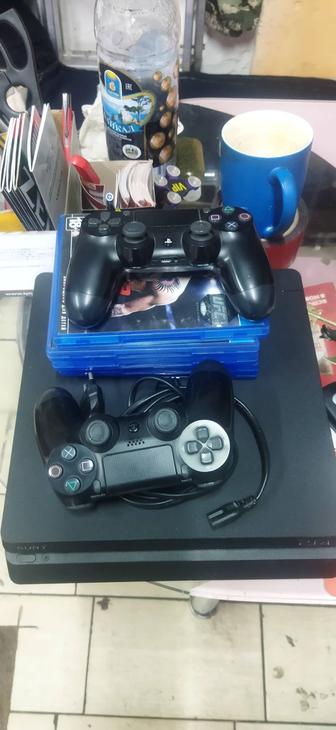 Продам PS4