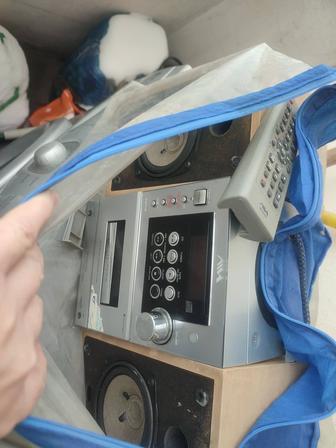 продам музыкальный центр ,