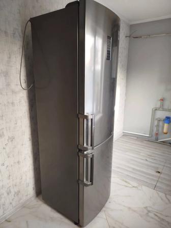 Продам Холодильник LG
