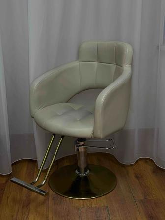 Кресло для парикмахера