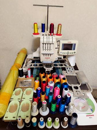 Компьютерная вышивальная машина JANOME MB4