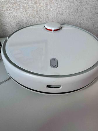 Продам робот-пылесос Xiaomi с функцией влажной уборки