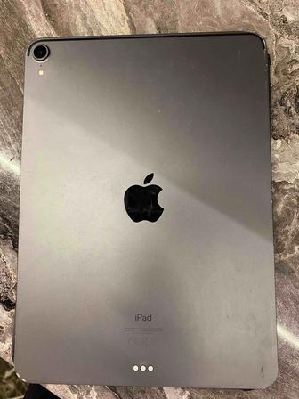 Продам айпад про 2018