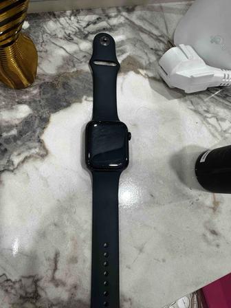 Часы Apple Watch (2022) 44MM