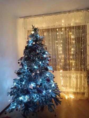 Продам ёлку 210 см