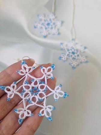 Снежинки ручной работы