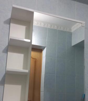 Продам навесной шкаф для ванной комнаты