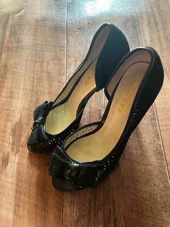 Отдам даром туфли
