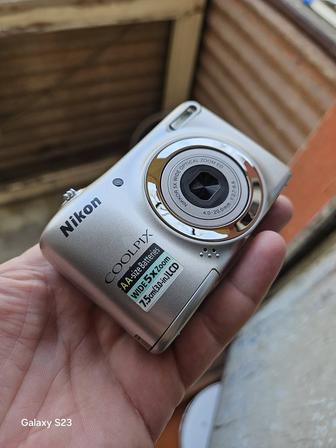 Цифровой фотоаппарат Nikon