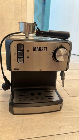 Кофе машина, молка и зерна