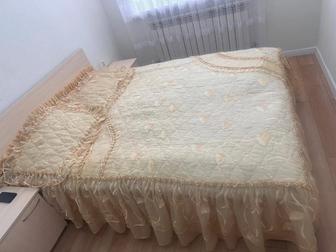 Покрывала для спальни кровати