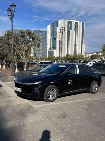 Аренда Hongqi eqm5