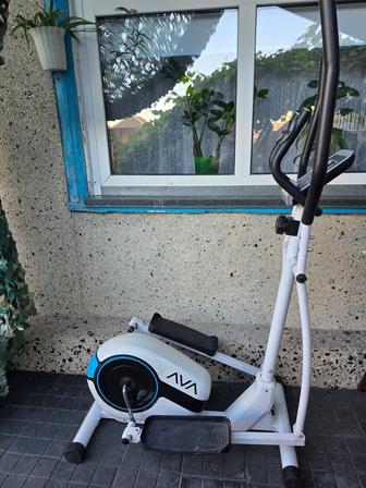 Продам тренажер эллиптический