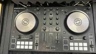 Traktor s2 mk3