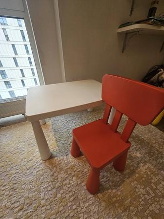 Детский стол и стул Икеа