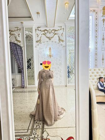 Платье
