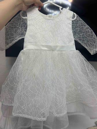 Платье на девочку