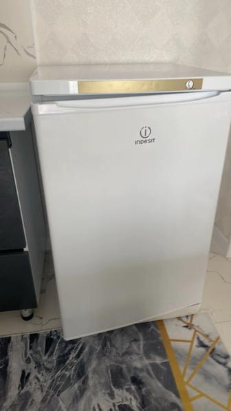 Продам морозильник б/у