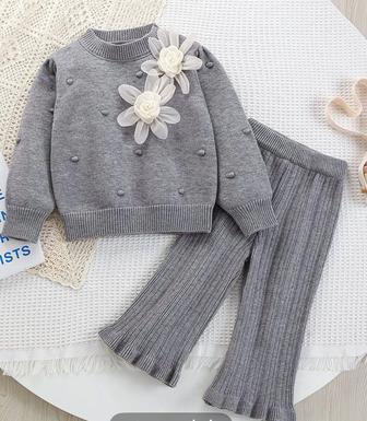 Теплый вязаный костюм для девочек зима/весна