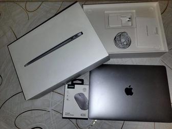 MacBook