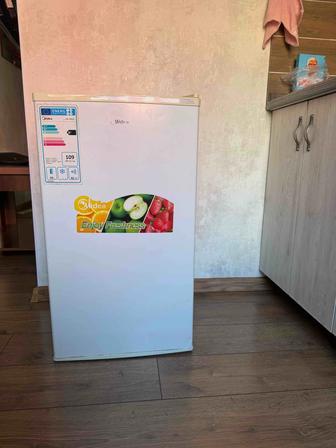 Продаю холодильник
