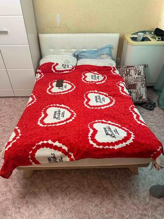 Продам кровать