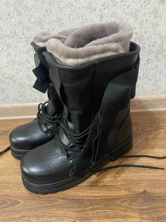 Зимние ботинки