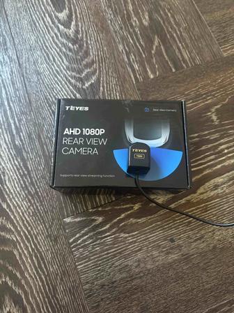 Камера заднего вида TEYES