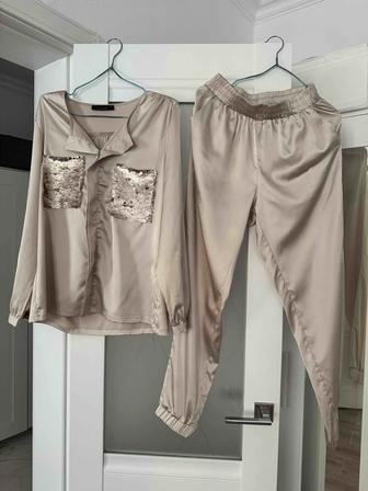 Вечерний наряд - платье и костюм