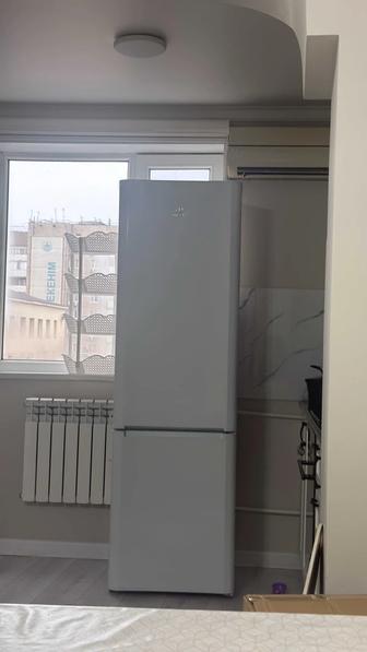 Холодильник рабочий