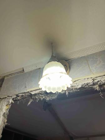 Отдам даром настенный бра