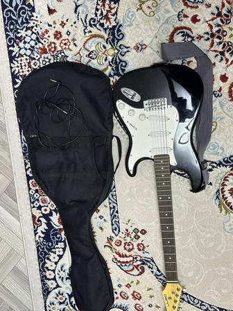 Продам электро гитару