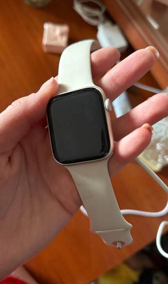 Продам Apple Watch