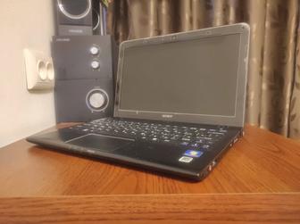 Нетбук Sony Vaio SVE111A11V