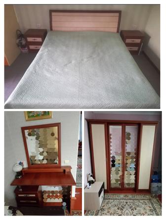 Спальный гарнитур